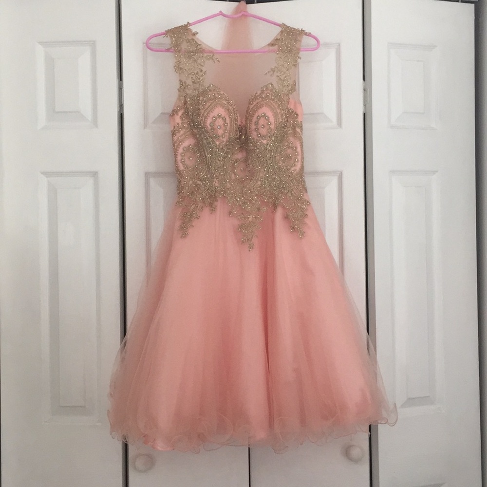 💞 Blush pink and gold Prom dress